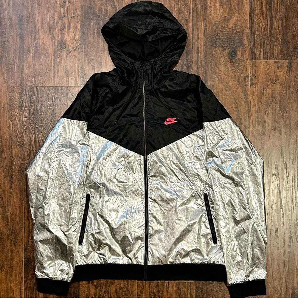 Nike Sportswear Tech Windrunner Windbreaker Jacket Metallic Silver Foil Black